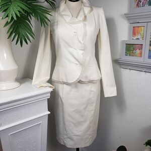Carolina Herrera Cashmere Cotton White Ivory Blazer Skirt Ruffles sz 10